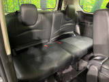 3列目シートはもちろん状態良好☆大人でもゆったりと座って頂けますので、大人数でのお出かけもラクラクです♪ご家族で、気の知れた仲間で、ドライブに行くのが楽しみですね♪