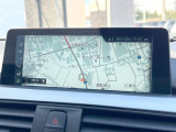 ●純正ナビ:一体感のあるナビは、高級感ある車内を演出してくれます。オーディオ機能も充実しておりますので、運転もより楽しめます♪