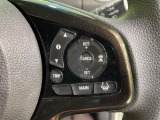 【アダプティブクルーズコントロール】高速道路での長距離走行が楽に!!自動で速度を保つクルーズコントロールが、衝突軽減システムと連携し、前方の車両を感知して車間を保つように速度調節してくれます!!