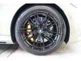 BMW承認の純正タイヤを装備しております☆お問合せ(無料ダイヤル)0078-6002-613077迄お待ちしております。大阪府吹田市芳野町5-55 毎水曜、第二・第三火曜日定休 営業時間10:00〜18:00