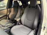 運転席・助手席のお写真になります!!特に擦れや傷、汚れ等など御座いませんので気持ちよくお使いいただけるかと思います!!シートカバーやフルバケットシートに変更も可能ですのでご相談ください!