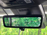 【デジタルインナーミラー】後席の大きな荷物や同乗者で後方が確認しづらい時でも安心!カメラが撮影した車両後方の映像をルームミラー内に表示。クリアな視界で状況の確認が可能です!