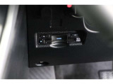 ■ETC■ 今や必需品のETC付き!高速道路料金所で小銭の出し入れをする必要もなくスムーズに通過できます。ETC搭載車しか通過できないスマートICも利用可能で、高速道路利用の幅が広がりますよ!
