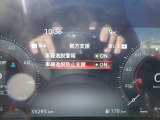 LDW(車線逸脱防止)とLDP(車線逸脱防止支援)が装備されておりドライバーが意図せずに白線を跨ぐと警告音で注意を促してくれます♪