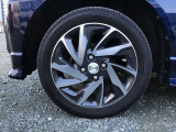 アルミホイール装着☆足回りが引き締まって見えてカッコいいですね☆