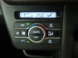 ちょっと嬉しいオートエアコン装備です!