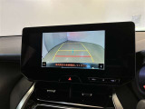 バックカメラが付いているので後方確認が非常にしやすいです。今や運転初心者も熟練者も必須装備!ついていて損はないですね♪