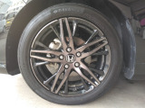 ホンダ純正のアルミホイールが装備されています。