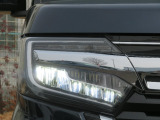 切れにくく明るさ抜群!LEDヘッドライト装備