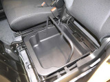 助手席シートアンダーBOX☆