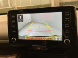 バックガイドモニターで、後方を確認しながら安心して駐車することができます。運転初心者も熟練者も必須の機能ですよ!