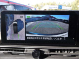 ★アラウンドビューモニター装備ですので、バックや縦列駐車の際に上から見た映像があなたを安心サポート!一度使ったらやめられない!