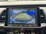 バックでの駐車が苦手な方や運転にあまり自信のない方でも後方の視界をしっかりサポート。安心して車庫入れが出来るバックカメラを装備しています!