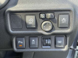 ★運転席の右下にある各ボタンは安全のためONでのご使用をおすすめしております。衝突軽減ブレーキ・踏み間違い防止装置・横滑り防止装置・車線逸脱警報などのON・OFFを手動で操作出来ます★