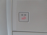 万が一の際にもオペレーターからの指示を受けられるSOSボタンを使用する事が可能です。