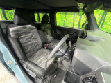 運転席シート廻りは使用感も少なく、良好な状態となっています。丁寧に使われていたことがよくわかりますね。
