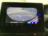 バックモニター付きで、車庫入れやバック時の後方確認をサポート。