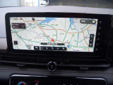 地デジチューナー内蔵の純正メモリーナビが装備されています。