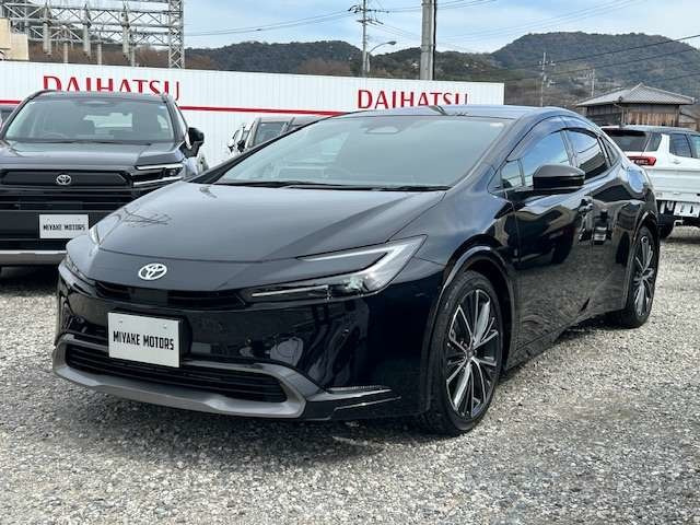プリウス 2.0 Z （6AA-MXWH60）
