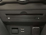 CD DVDプレーヤースロット部