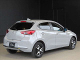 安心の当社下取りワンオーナー、走行1.6万kmのMAZDA2助手席回転シート車です。安全装備も魅力です!