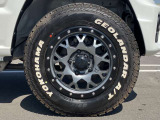 アルミホイールも、メッシュタイプのホイールにチェンジ(^^♪