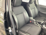 シートはフィット性も良く、楽な運転姿勢を保てます。