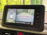 【パノラマモニター】専用のカメラにより、上から見下ろしたような視点で360度クルマの周囲を確認することができます☆死角部分も確認しやすく、狭い場所での切り返しや駐車もスムーズに行えます。