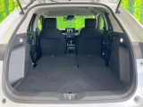後席を格納すると、これだけの広さが!シーンに合わせたシートアレンジで、大きな荷物も積むことが出来ます♪