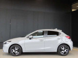 安心の当社下取りワンオーナー、走行1.6万kmのMAZDA2助手席回転シート車です。安全装備も魅力です!