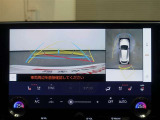 パノラミックビューモニター付きで、車両の周囲を確認することができるので安心できますね♪