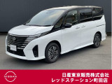 日産のミニバン、セレナe-4ORCEが入って来ました。