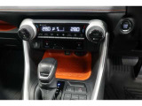 ■インパネ周り■すぐ手の届く場所にスイッチが配置されており、使い勝手が良いです!日々の運転も快適になりますね♪