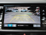 バックカメラの画像です。ガイドラインがスムースな車庫入れをサポートいたします!車庫入れの安心感がアップしますね☆