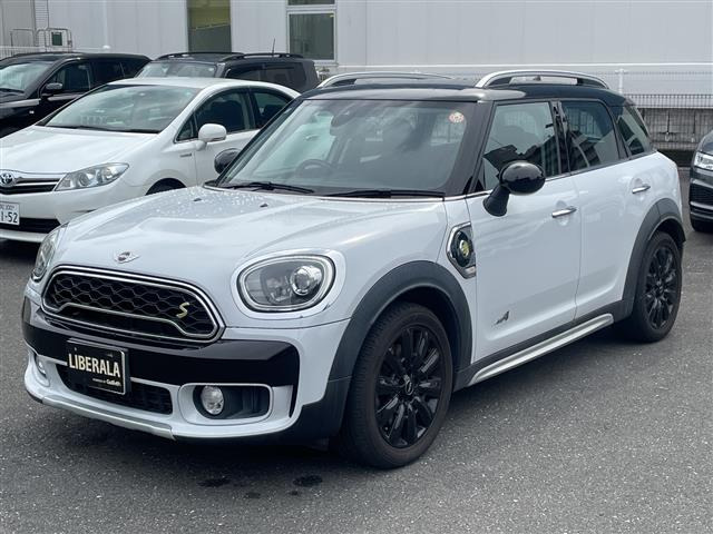 ミニクロスオーバー クーパー S E オール4 4WD