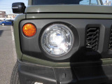 LEDヘッドライトです!暗くなった時に明るく照らしてくれるので安心して運転していただけます☆