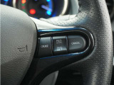 ◆クルーズコントロール◆ステアリングの右側には高速道路で威力を発揮するオートクルーズの操作スイッチががついています。手元で操作ができるので、安全に運転できます!