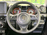 ステアリングも使用感が少なく、きれいな状態となっております♪