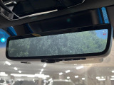 【デジタルインナーミラー】カメラが撮影した車両後方の映像をルームミラー内に表示。クリアな視界で状況の確認が可能です!※ドラレコ機能ご利用には別途SDカードをご用意いただく場合があります。