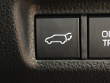 【パワーバックドア】スマートキーや運転席のボタンを押すだけでリアゲートが自動で開閉します!荷物を持っている時や、高い位置にあるバックドアを閉める際に便利な機能です♪