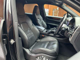 カイエン 3.0 4WD 本革シート