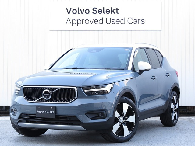 XC40 T4 AWD モメンタム 4WD 