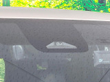 【トヨタセーフティセンス】走行中に前方の車両等を認識し、衝突しそうな時は警報とブレーキで衝突回避と被害軽減をアシスト。より安全にドライブをお楽しみいただけます。
