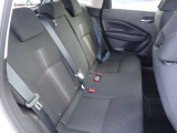 後部座席も気になるようなキズ・汚れやへたり等、大きなダメージはなく、良好な状態です。