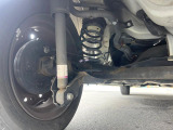 お車を安心してお乗りいただく為には、足回りの定期点検が欠かせません。サービスサポート(有償保証)では無料点検もご提供しており、安心のカーライフをお過ごしいただけるサポート体制が整っています。