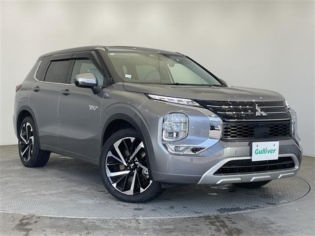 アウトランダー PHEV 2.4 P 4WD 本革シート