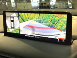 【360&deg;ビューモニター】専用のカメラにより、上から見下ろしたような視点で360度クルマの周囲を確認することができます☆死角部分も確認しやすく、狭い場所での切り返しや駐車もスムーズに行えます。