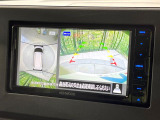 【マルチアラウンドモニター】専用のカメラにより、上から見下ろしたような視点で360度クルマの周囲を確認することができます☆死角部分も確認しやすく、狭い場所での切り返しや駐車もスムーズに行えます。