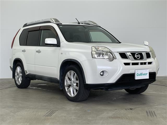 エクストレイル2.0 20Xt 4WD4WD サンルーフ