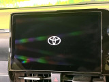 【10.5インチナビ】高級感とインパクトのある大画面ナビを装備。各種オーディオ操作はもちろん、スマホ連携もできる利便性の高いナビです♪